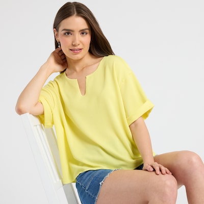 Camarosa Short Sleeve Notch Neck Knit Top